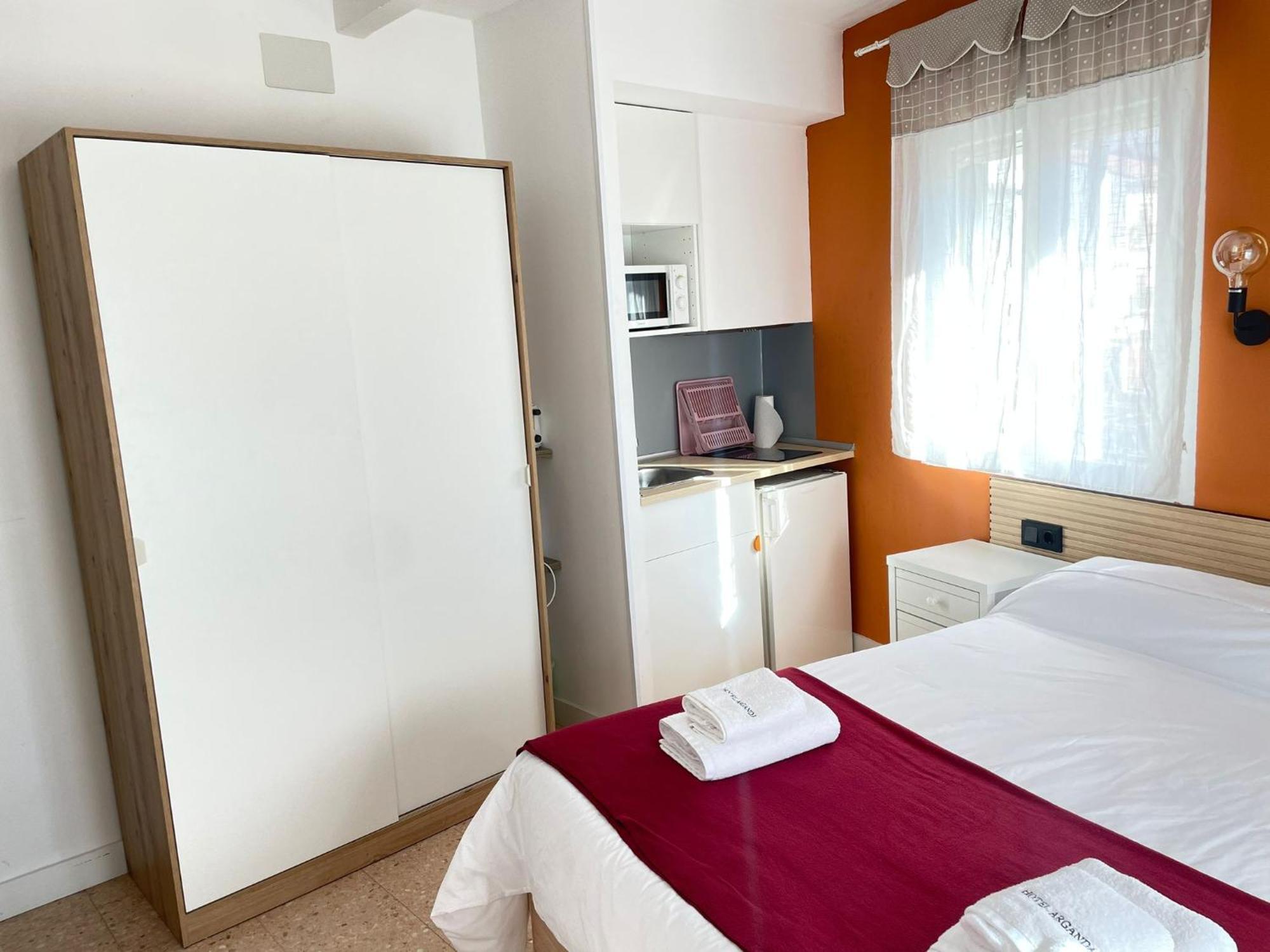 Hotel Arganda Арганда дел Рей Екстериор снимка