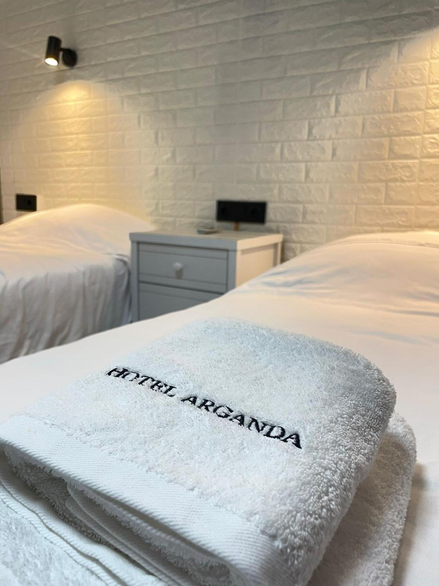 Hotel Arganda Арганда дел Рей Екстериор снимка