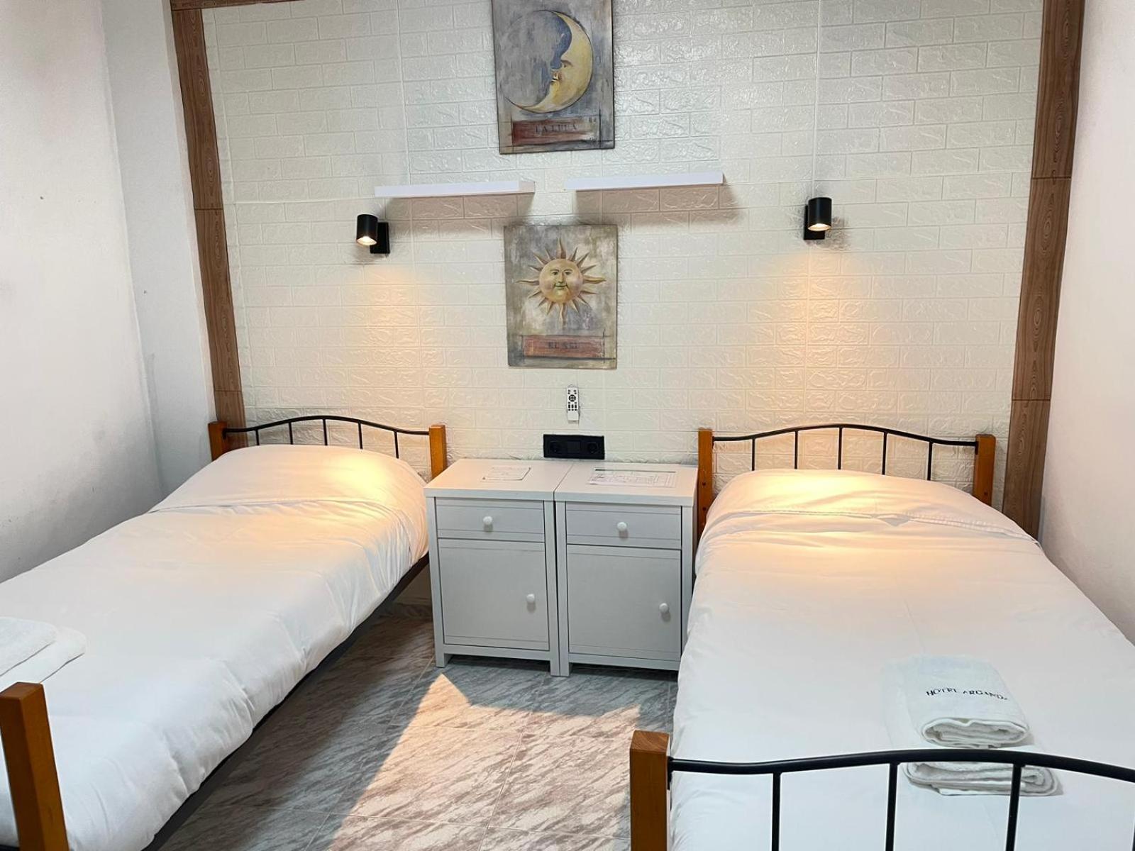 Hotel Arganda Арганда дел Рей Екстериор снимка