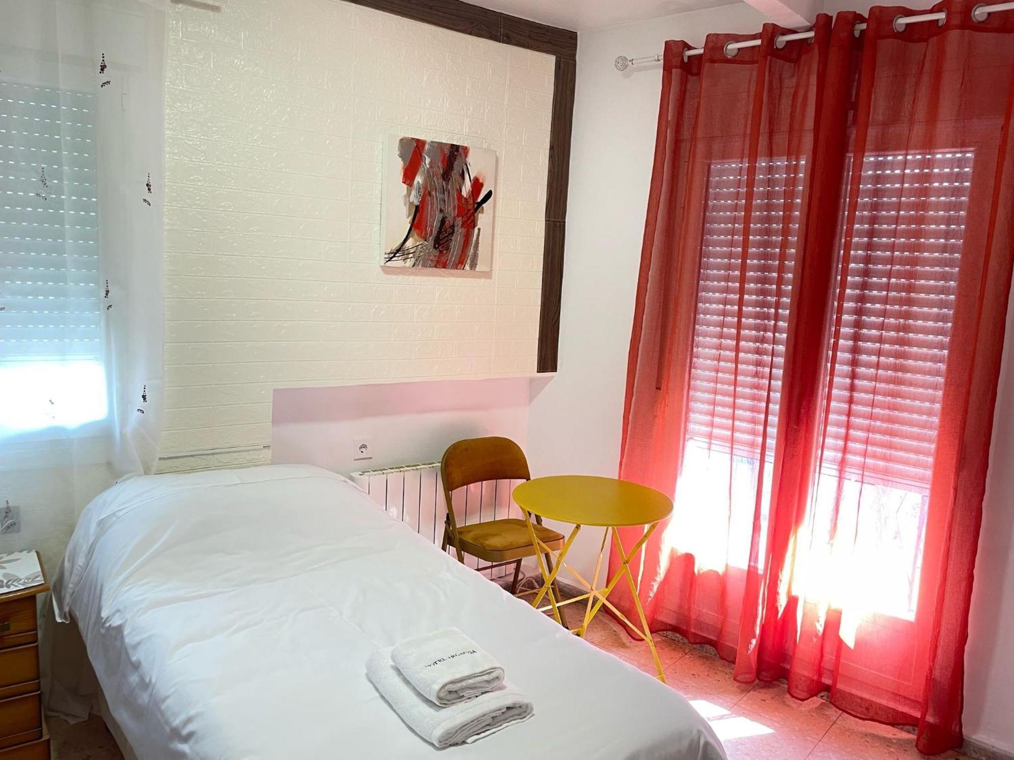Hotel Arganda Арганда дел Рей Екстериор снимка