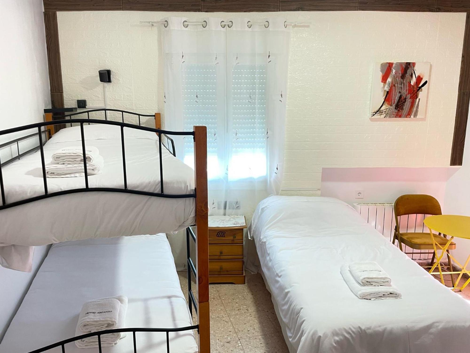 Hotel Arganda Арганда дел Рей Екстериор снимка